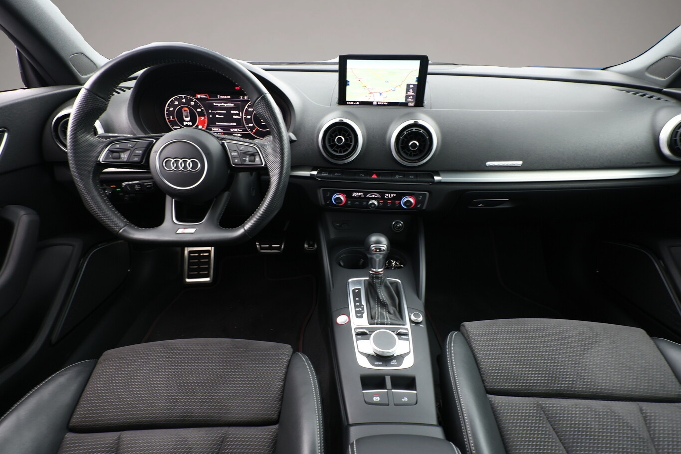 Fotografie 7 des Audi Cabriolet S3 Cabriolet 300 S tronic Quattro Nav MagneticR
