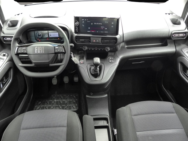 Fotografie 5 des Fiat Doblo Kombi L1 1.5 Diesel 75 kW Komfortpaket 10