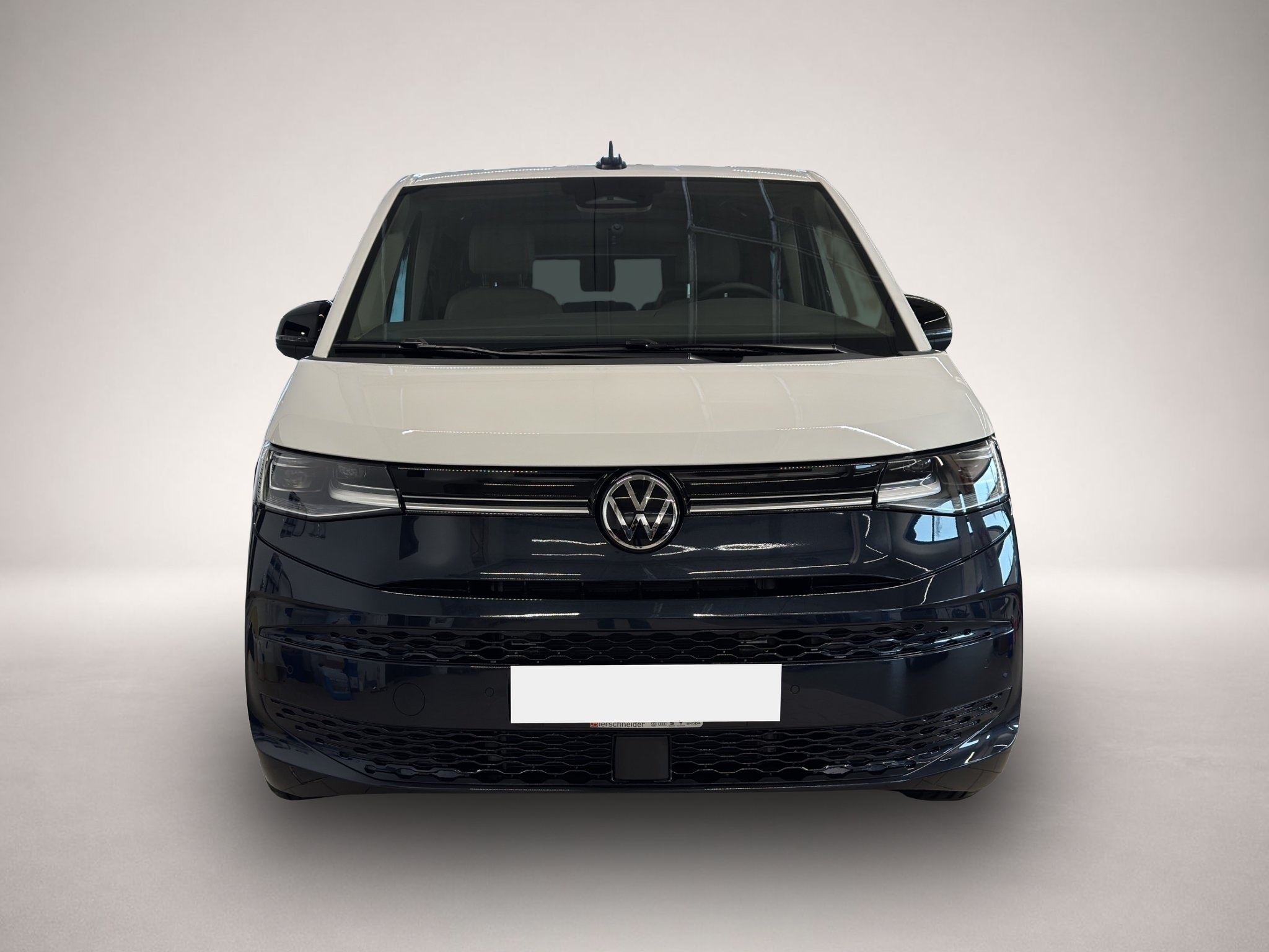 Bild 2 Volkswagen T7 Multivan LÜ 2.0 TDI DSG 75 Jahre Bulli