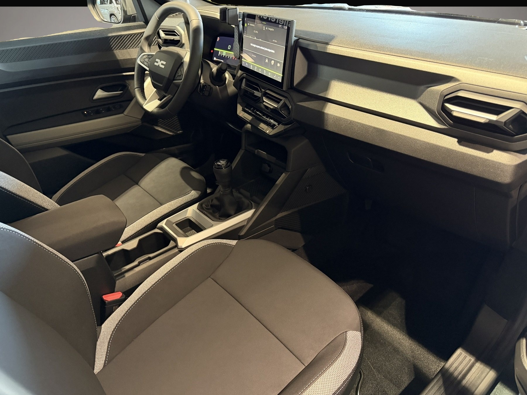 Fotografie 4 des Dacia Bigster Journey TCe 140 PS