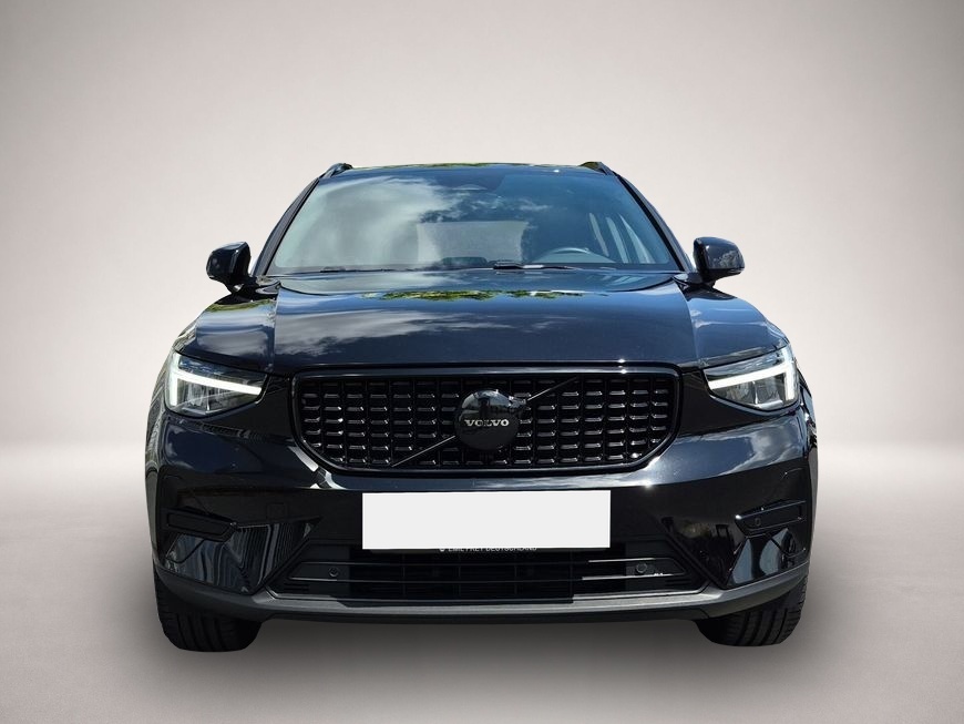 Fotografie 3 des Volvo XC40 B3 B DKG Plus Black Edition