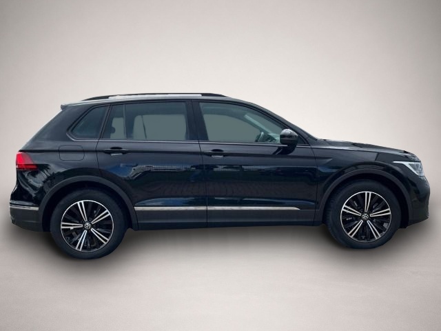 Bild 6 Volkswagen Tiguan 2.0 TSI DSG 4M Life Navi,LM18,Sport-Paket