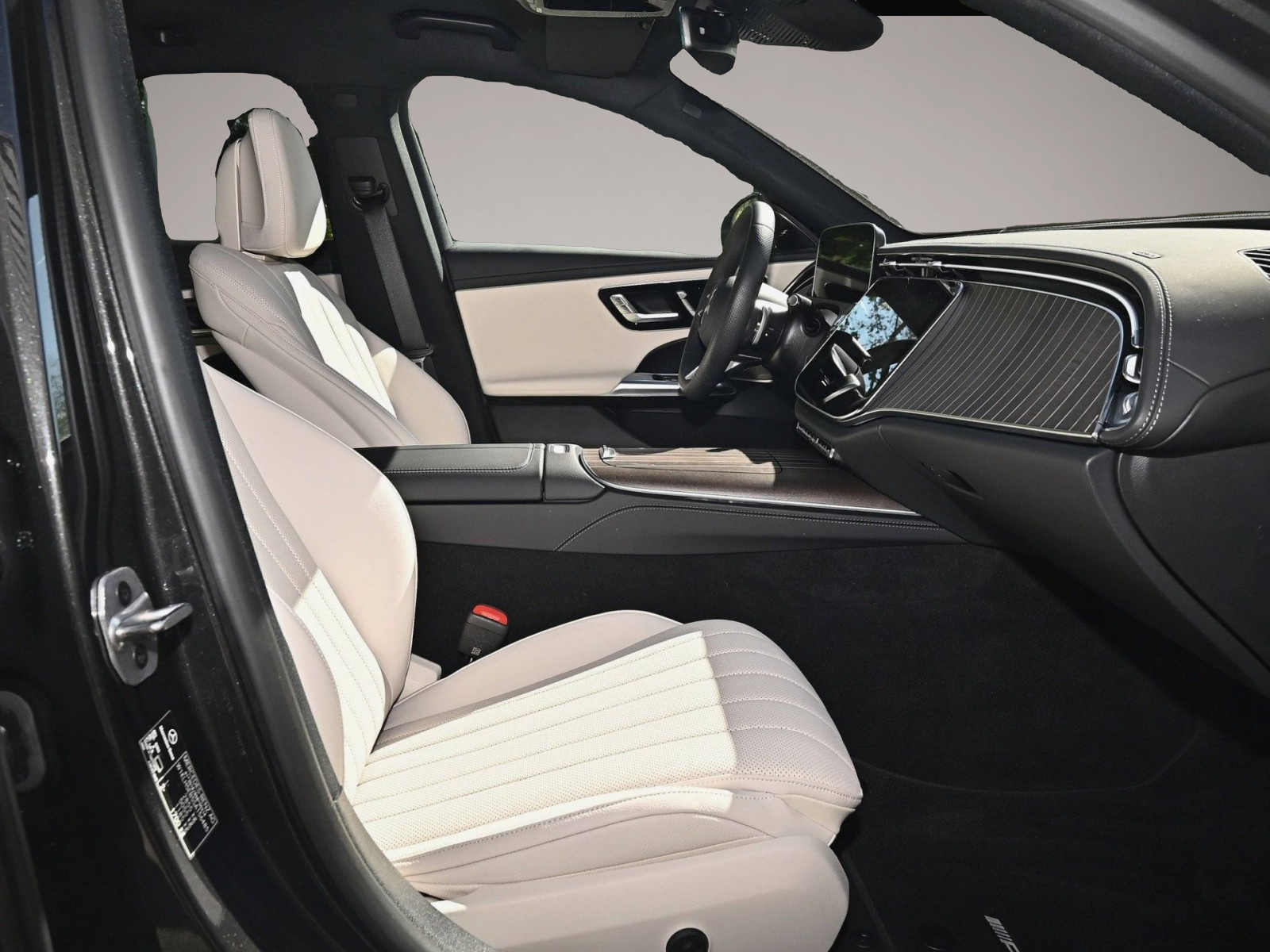 Bild 2 Mercedes-Benz E 300