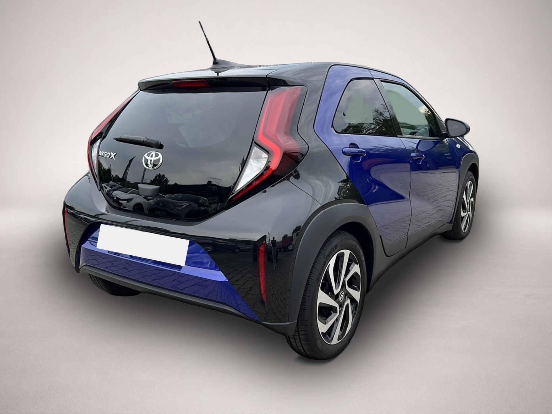 Vehicle image 2