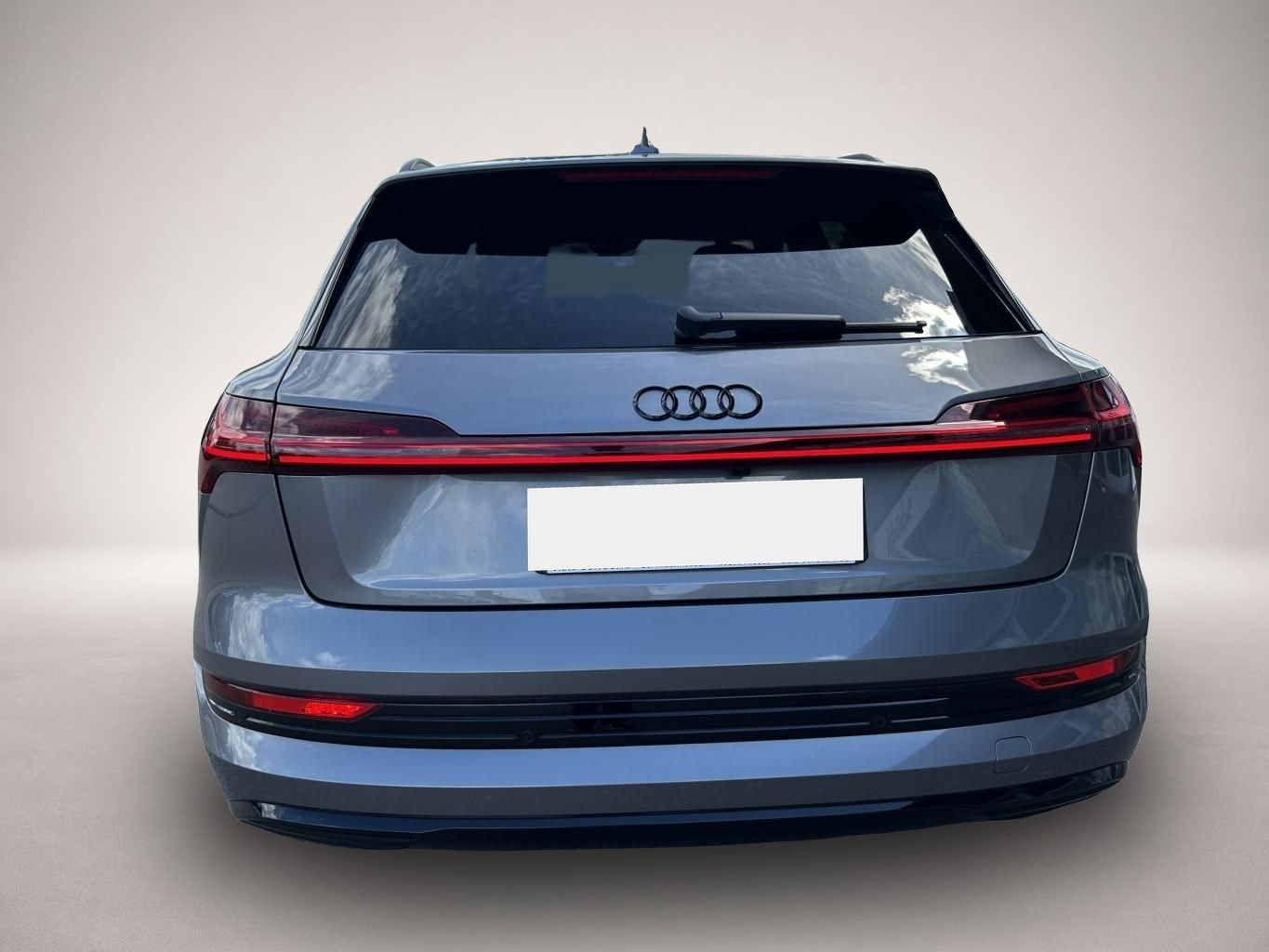 Fotografie 4 des Audi e-tron 55 quattro advanced S-LINE OPTIK-BLACK AH