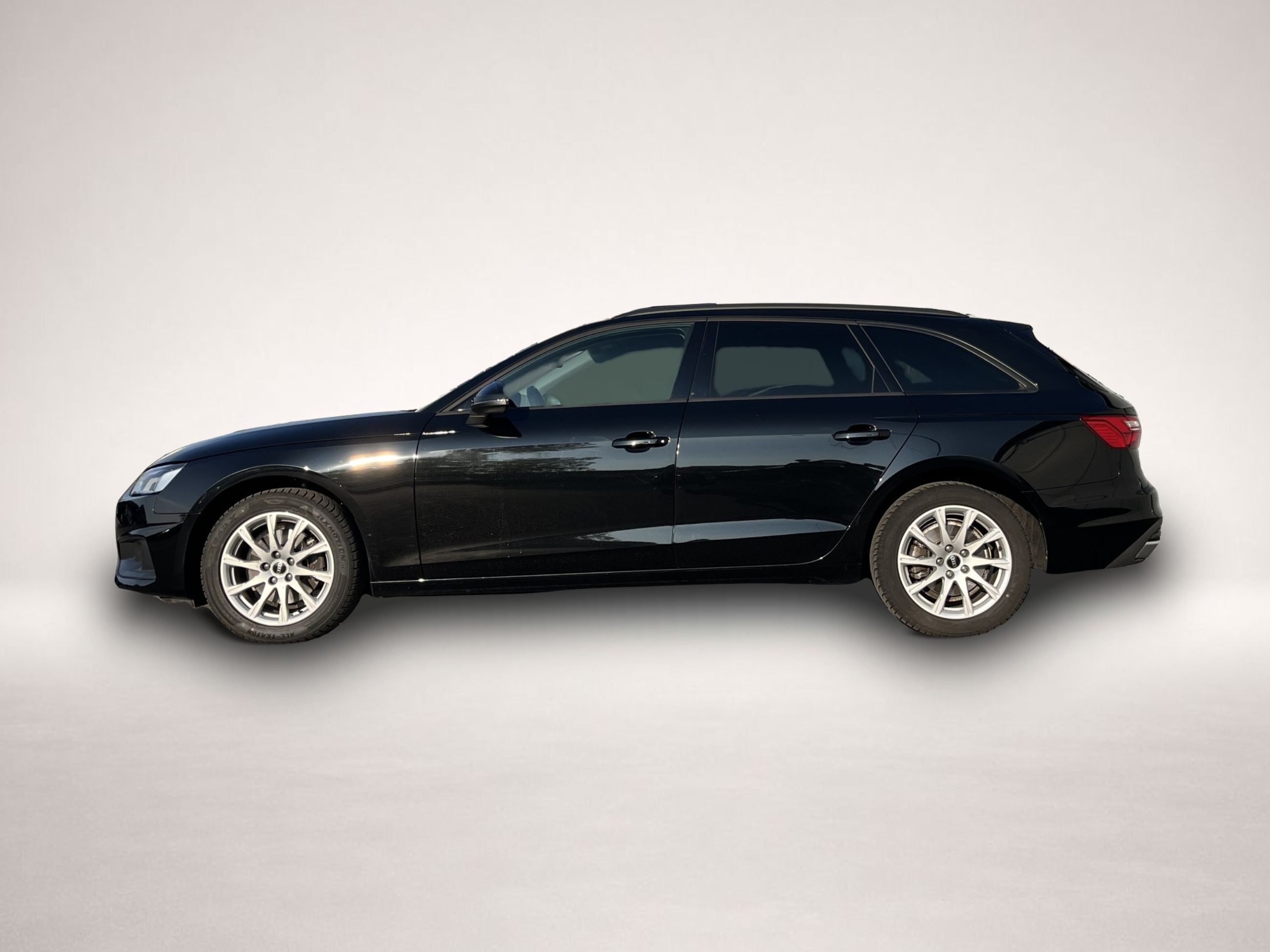 Vehicle image 0