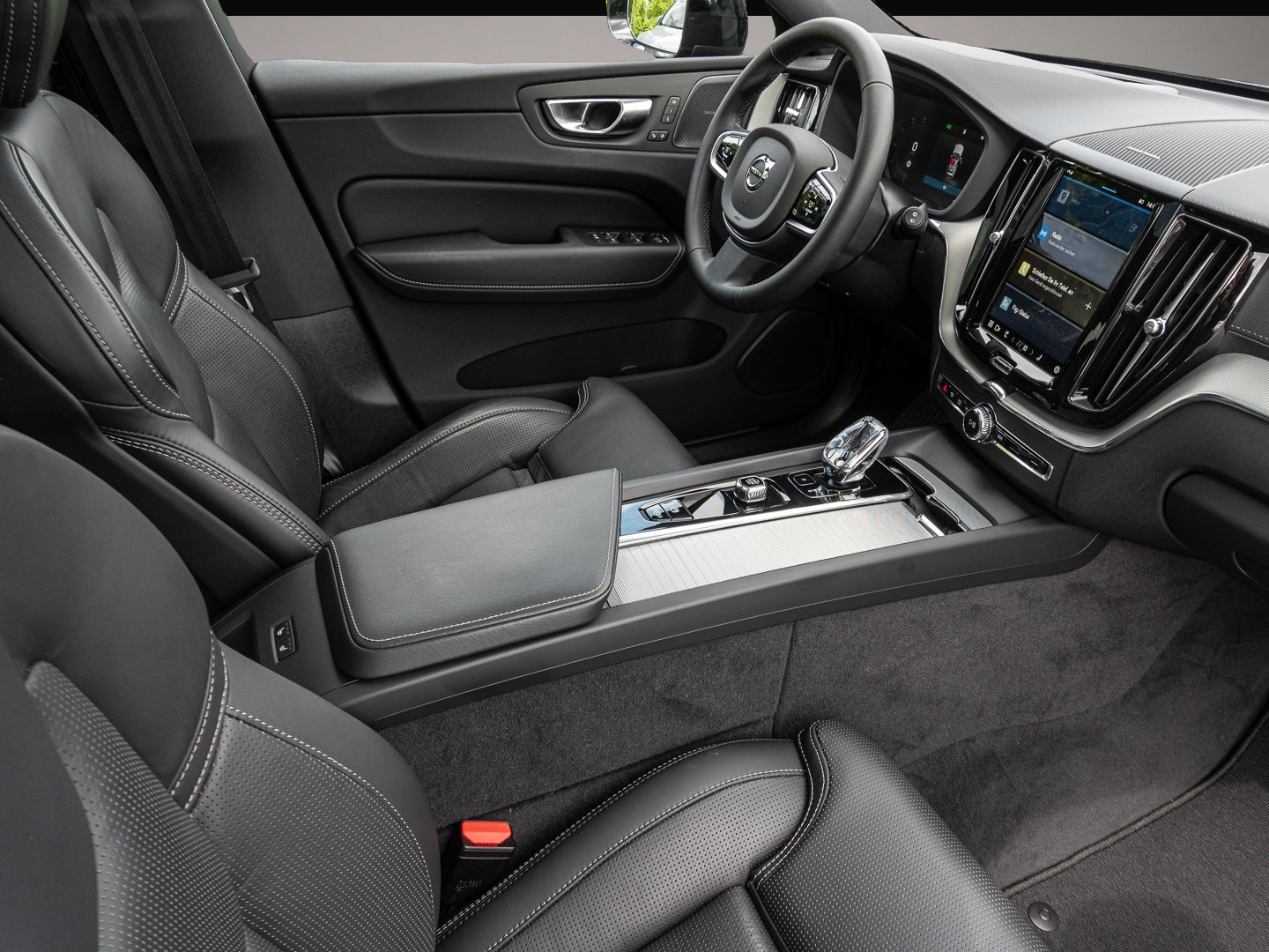Bild 6 Volvo XC60 T8 AWD Ultra Black Ed. Plug-In AHK Pano 360