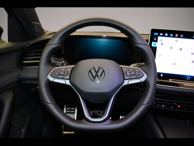 Bild 5 Volkswagen Passat Variant 1.5 TSI eHybrid DSG R-Line Matrix