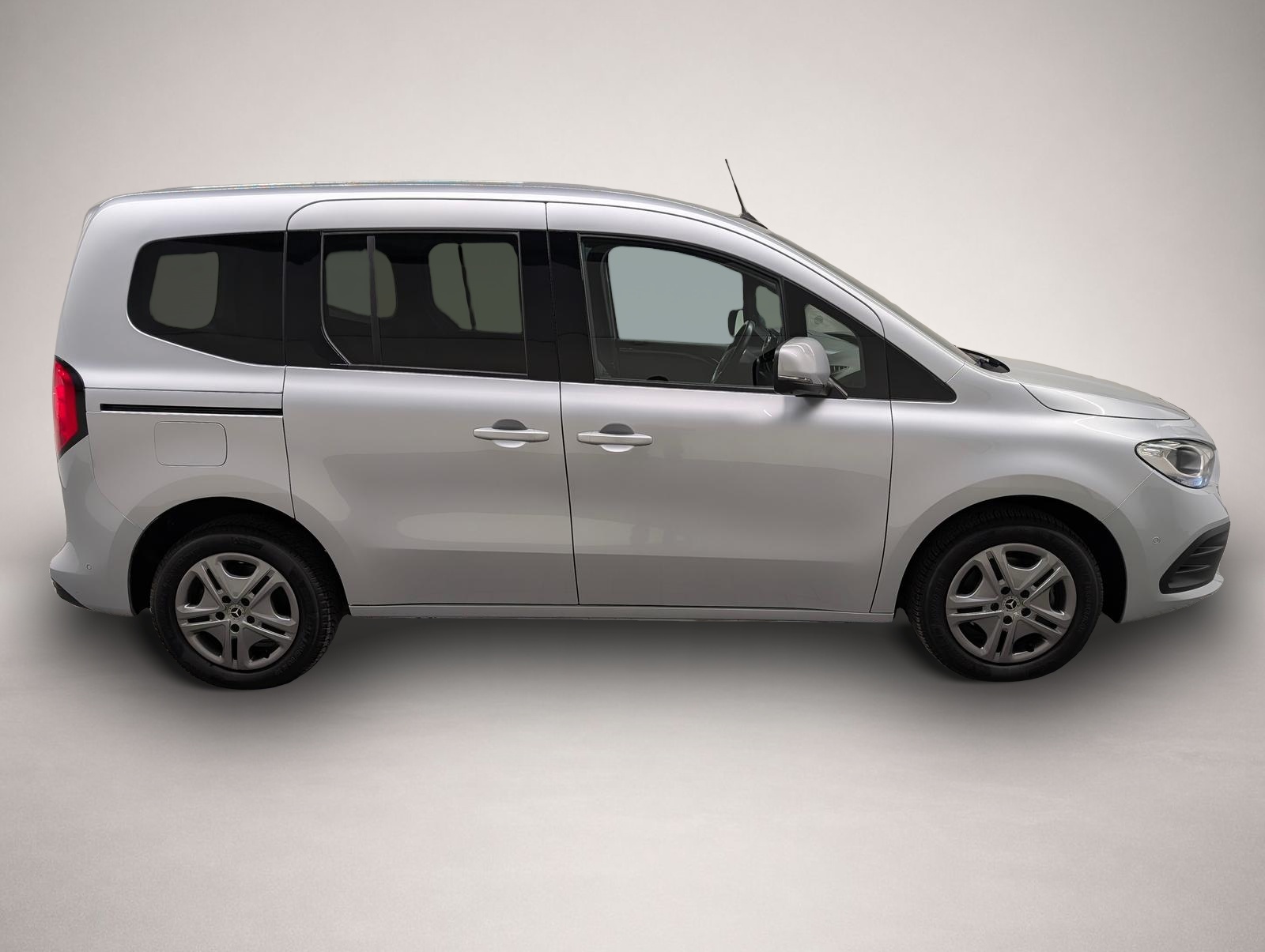 Fotografie 5 des Mercedes-Benz A 180 T 180 Style Navi/Kam/SHZ/Tempomat/PDC