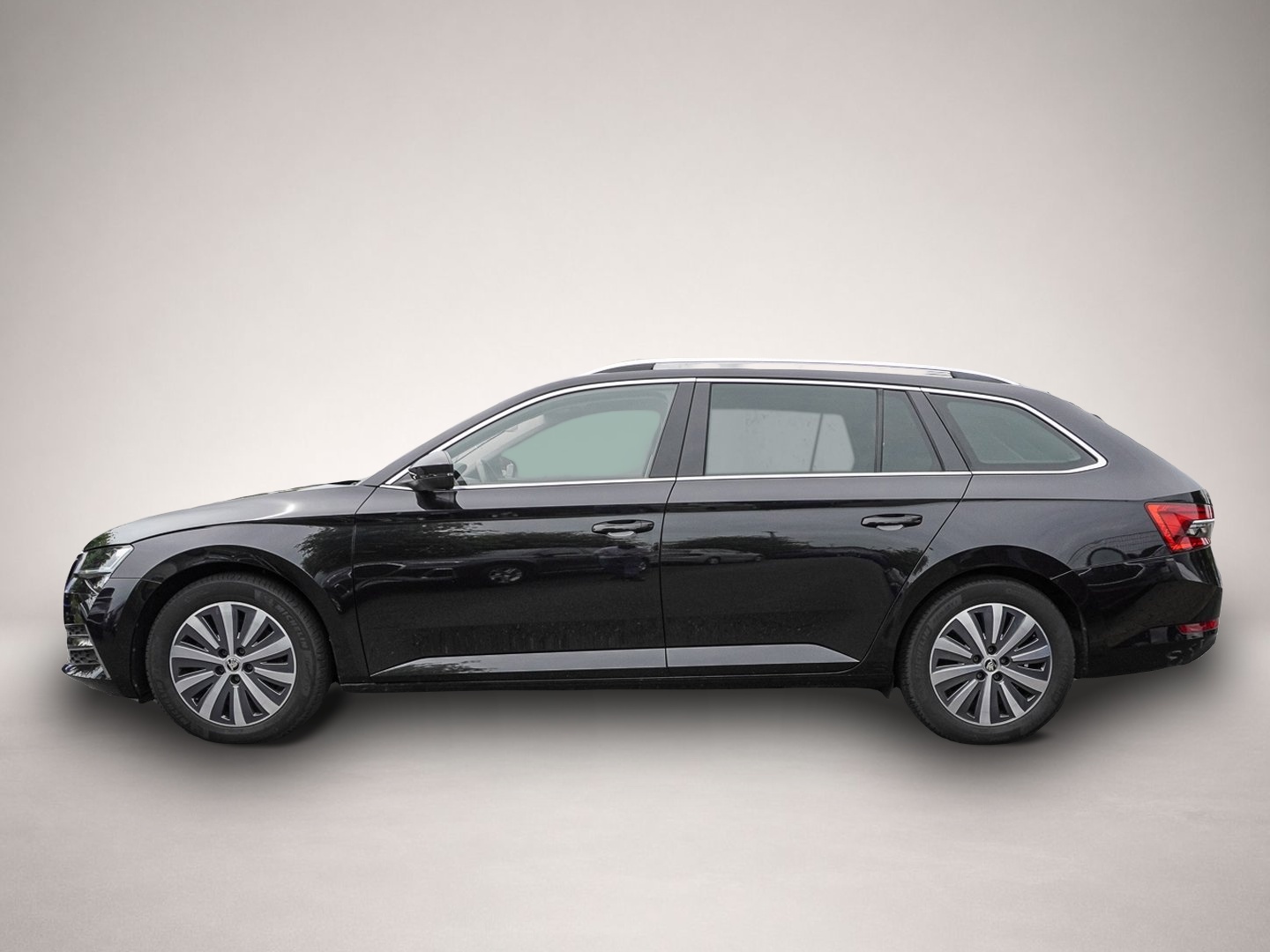 Bild 4 Skoda Superb Combi 1.4 eTSI DSG Style