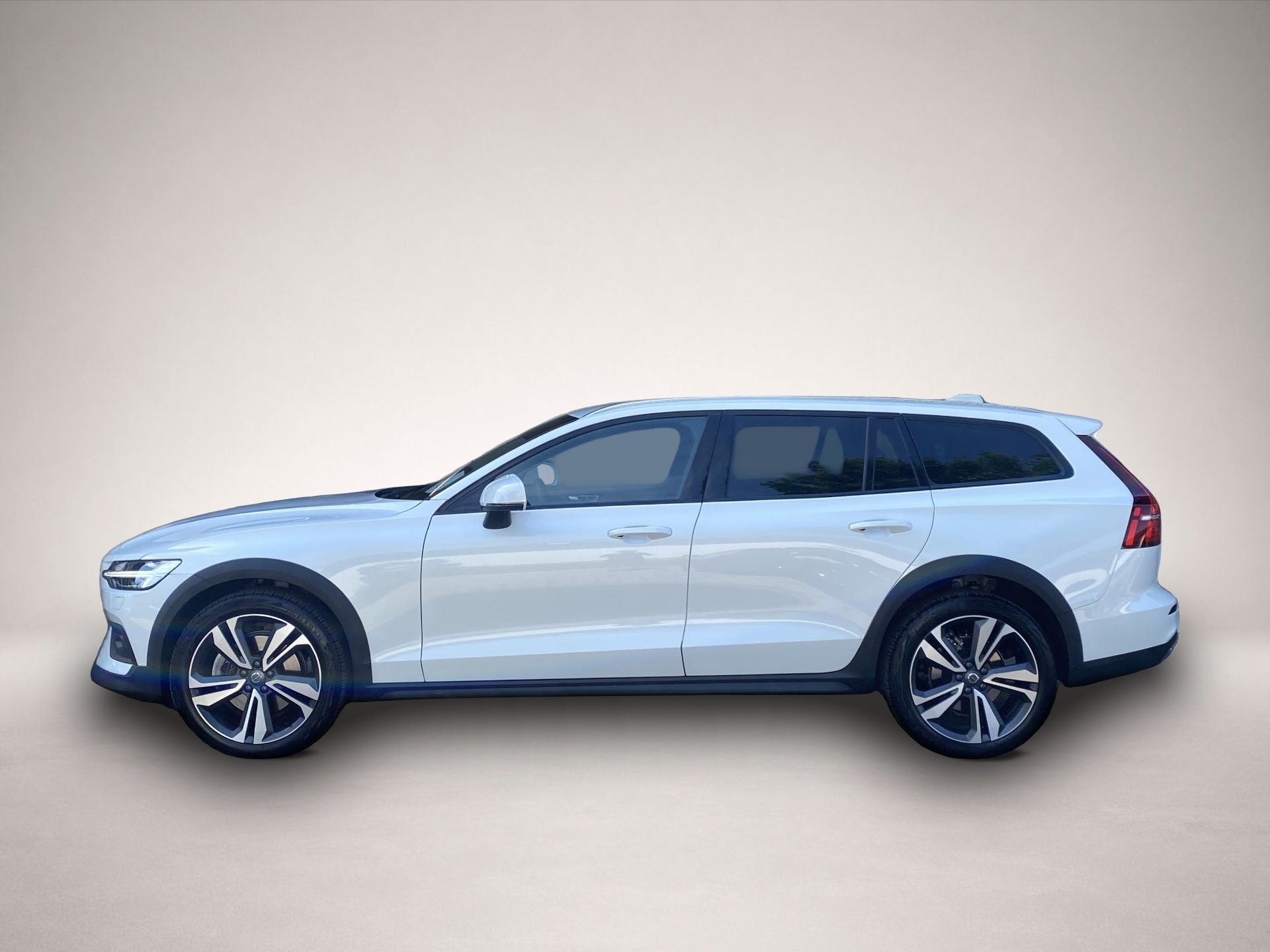 Bild 6 Volvo V60 Cross Country V60 CC Plus AWD Bluetooth LED Vollleder Klima