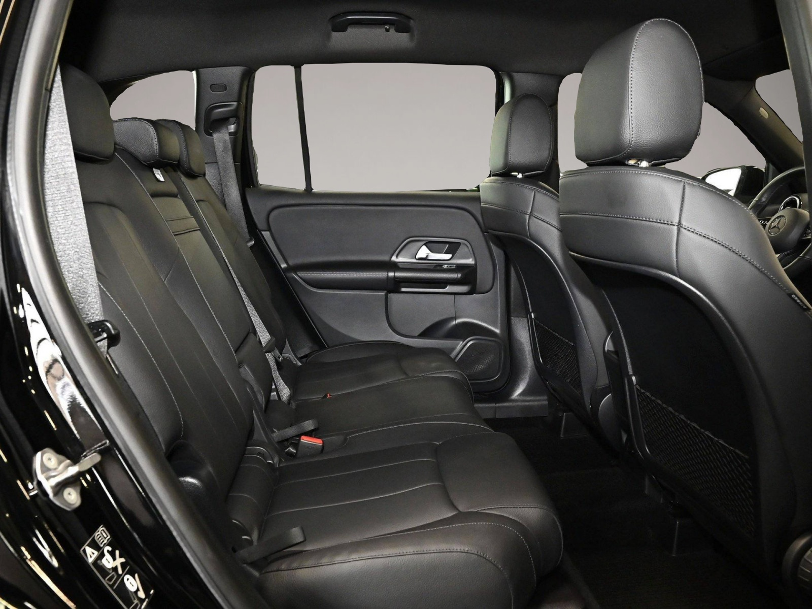 Bild 4 Mercedes-Benz GLB 200
