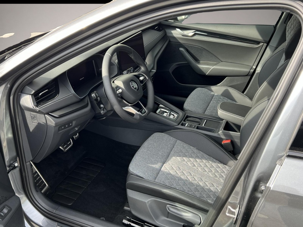 Bild 6 Skoda Octavia Sportline 2,0 TDI DSG 110KW ACC