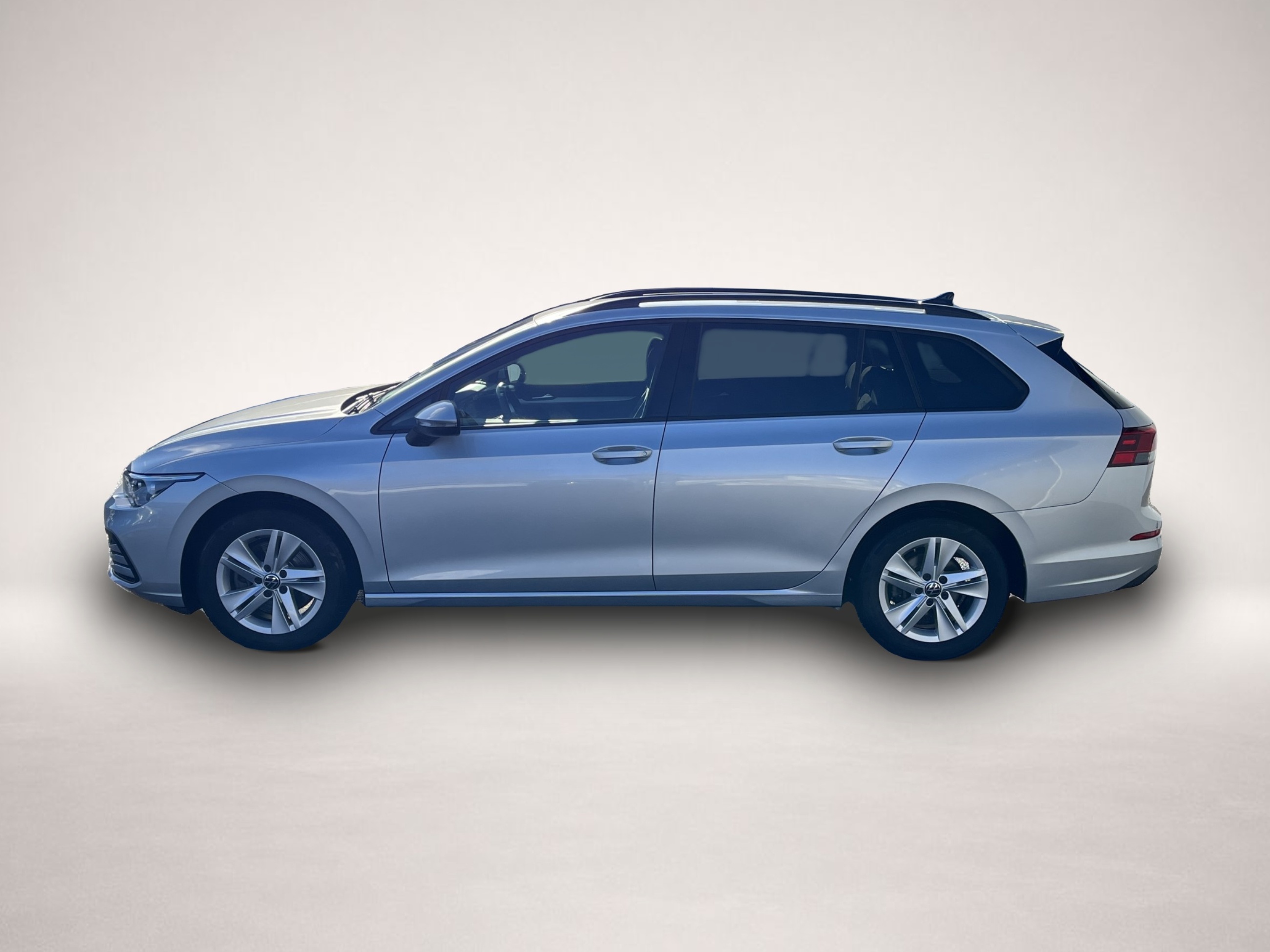 Fotografie 1 des Volkswagen Golf Variant 2.0 TDI DSG Life AHK Navi TravelAss
