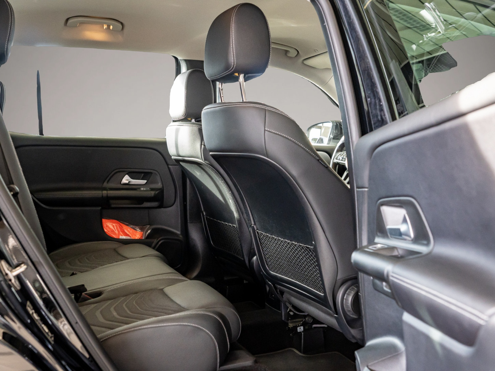 Bild 4 Mercedes-Benz GLB 200