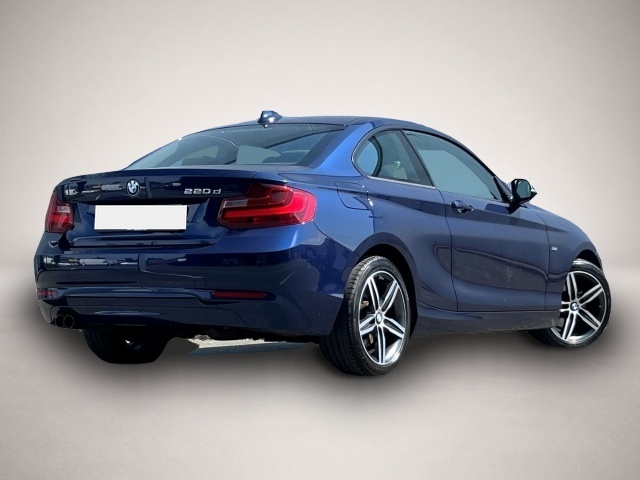 Fotografie 4 des BMW 220 D Sport Line Coupe Tempomat/Sitzheizung