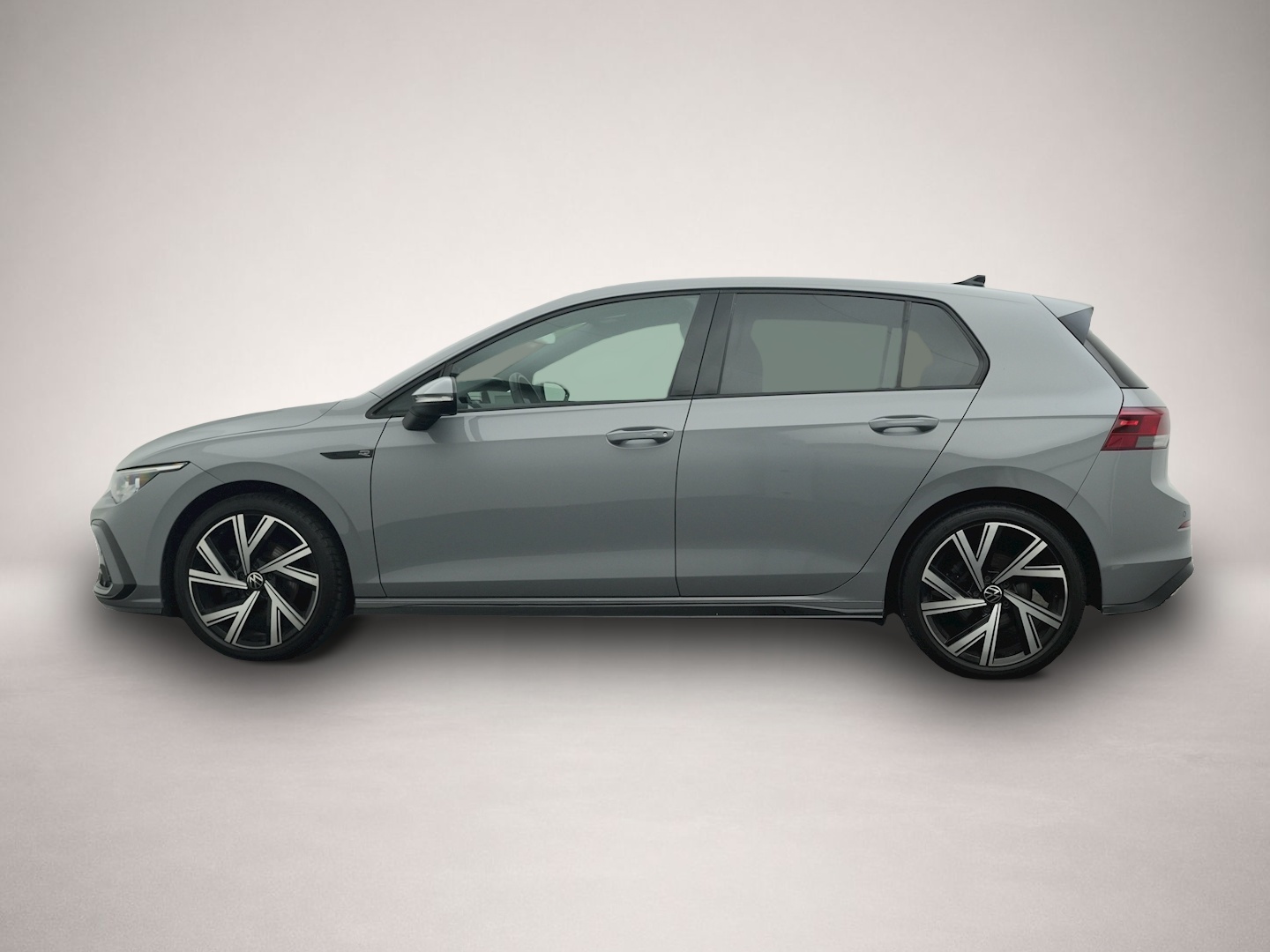 Bild 1 Volkswagen Golf 8 1.5 TSI R-Line LED+ NAVI PANO STANDHGZ