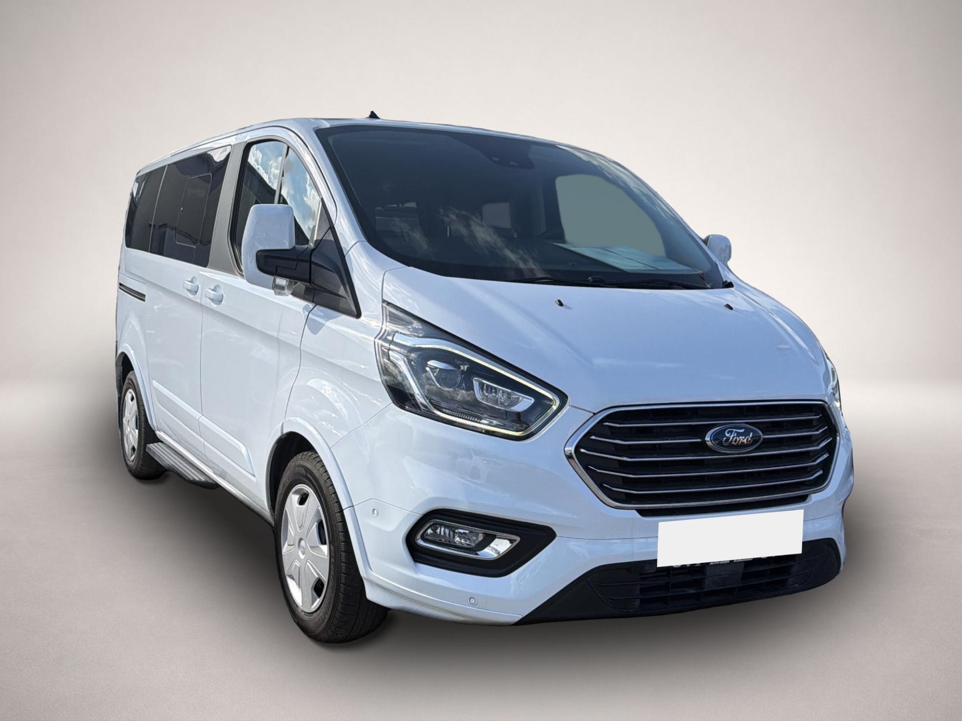 Bild 4 Ford Tourneo Custom Titanium 320 L1 8-Sitzer Bluetoot