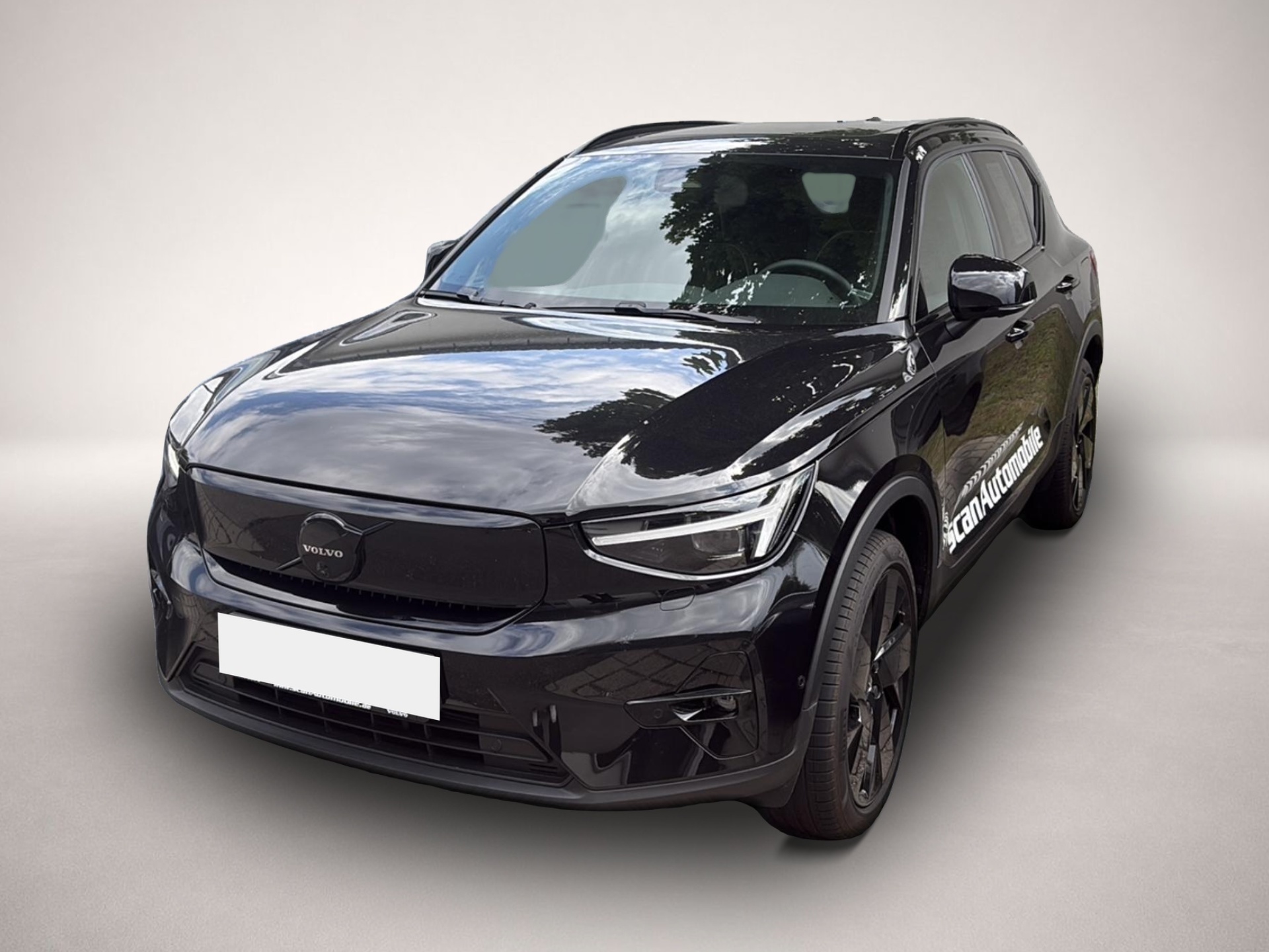 Fotografie 1 des Volvo EX40 300 kW Twin Motor AWD Ultra Black Edition L