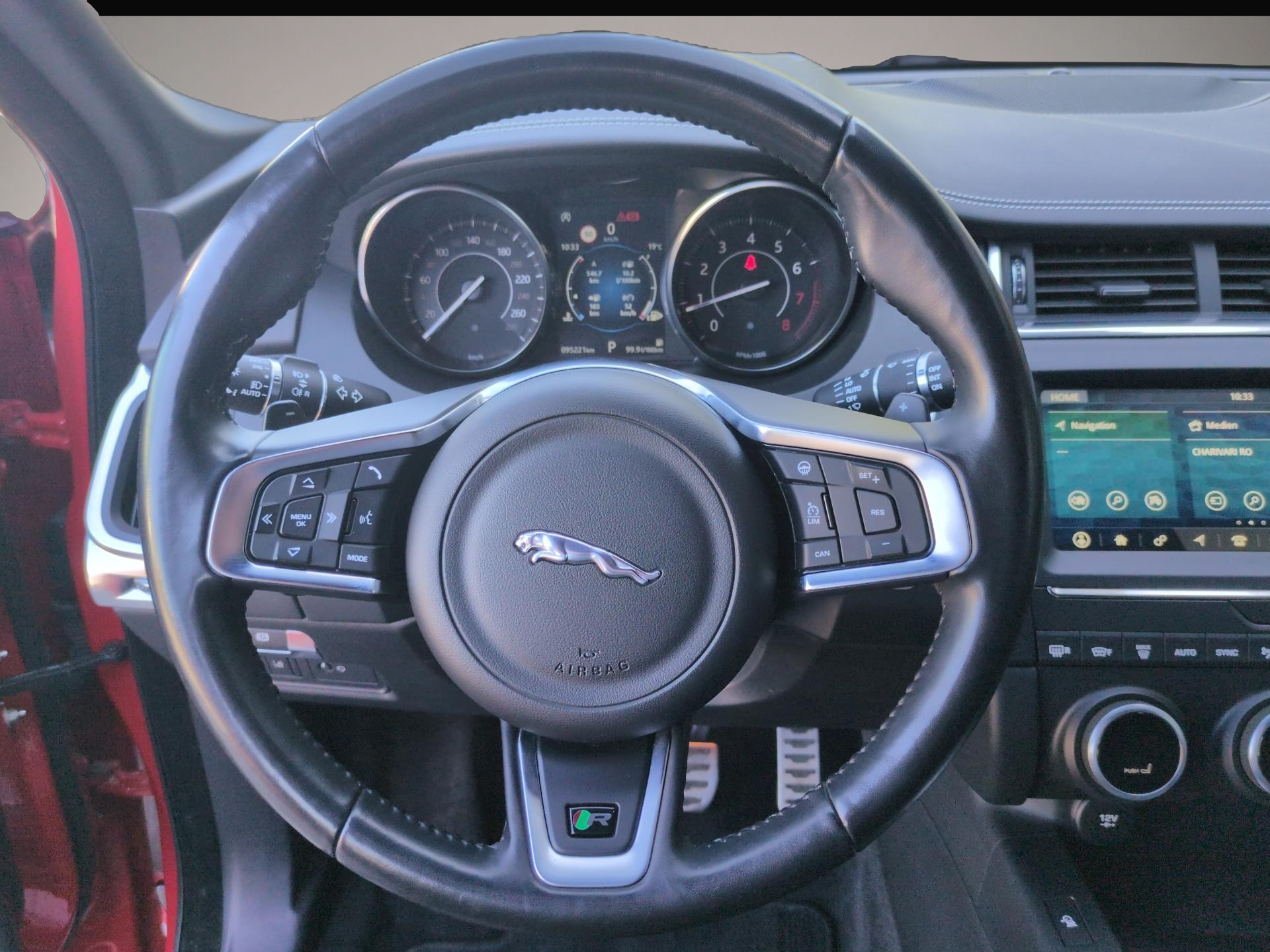 Bild 6 Jaguar E-Pace P250 AWD R-Dynamic SE AHK Black-P. Kamera