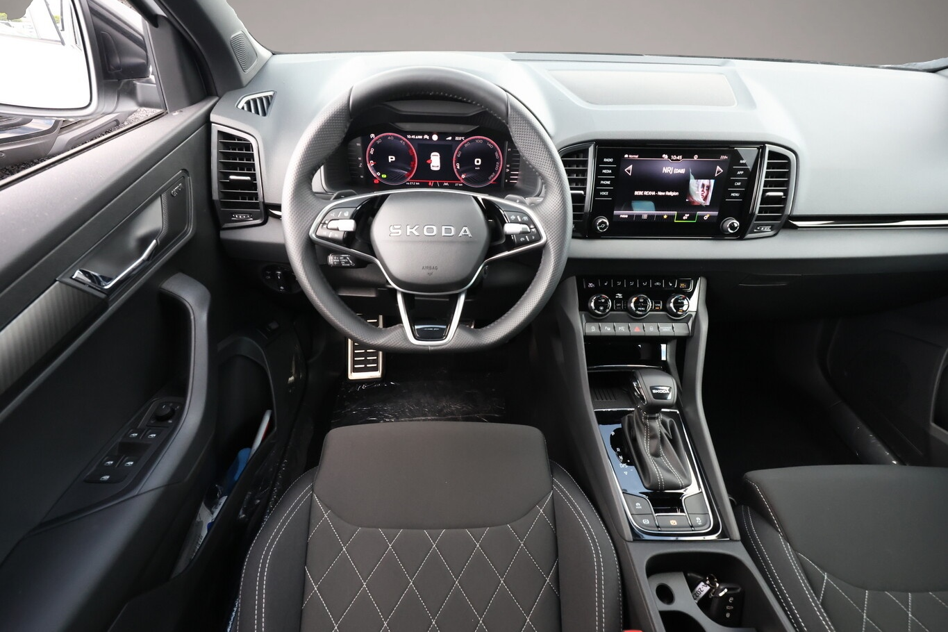 Bild 6 Skoda Karoq DSG Sportl Matrix Nav 360 Canton ACC Kessy