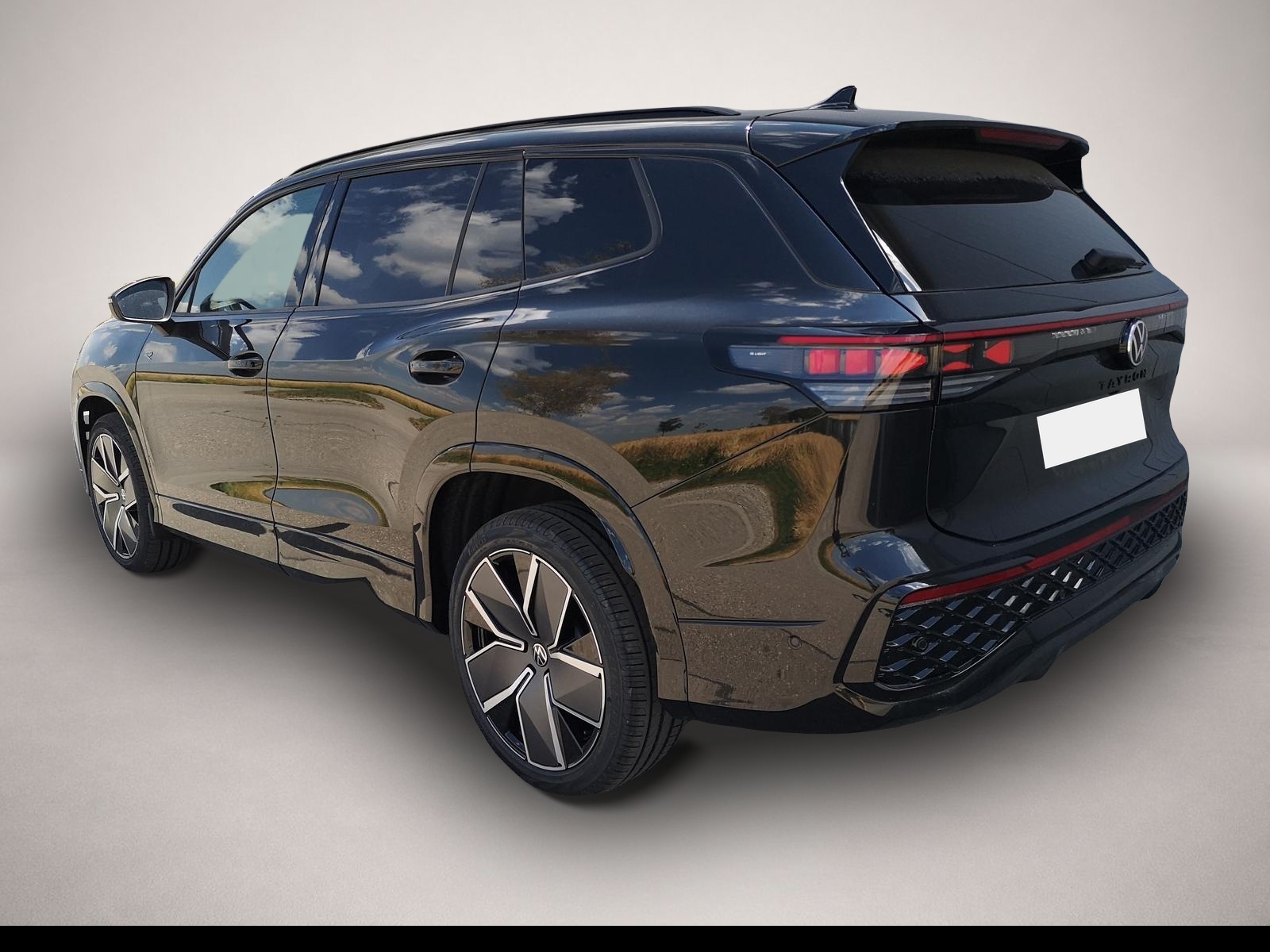 Fotografie 2 des Volkswagen Tayron 2.0 TDI R-Line DSG 4Motion 7 Sitzer Pano
