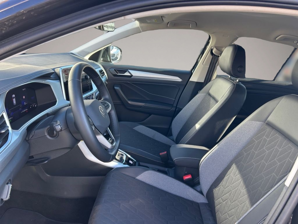Fotografie 5 des Volkswagen T-Roc 1.5 TSI OPF DSG GOAL