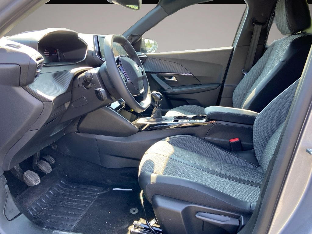 Bild 3 Peugeot 2008 Allure ACC NAVI Keyless 2xPDC 360-KAM