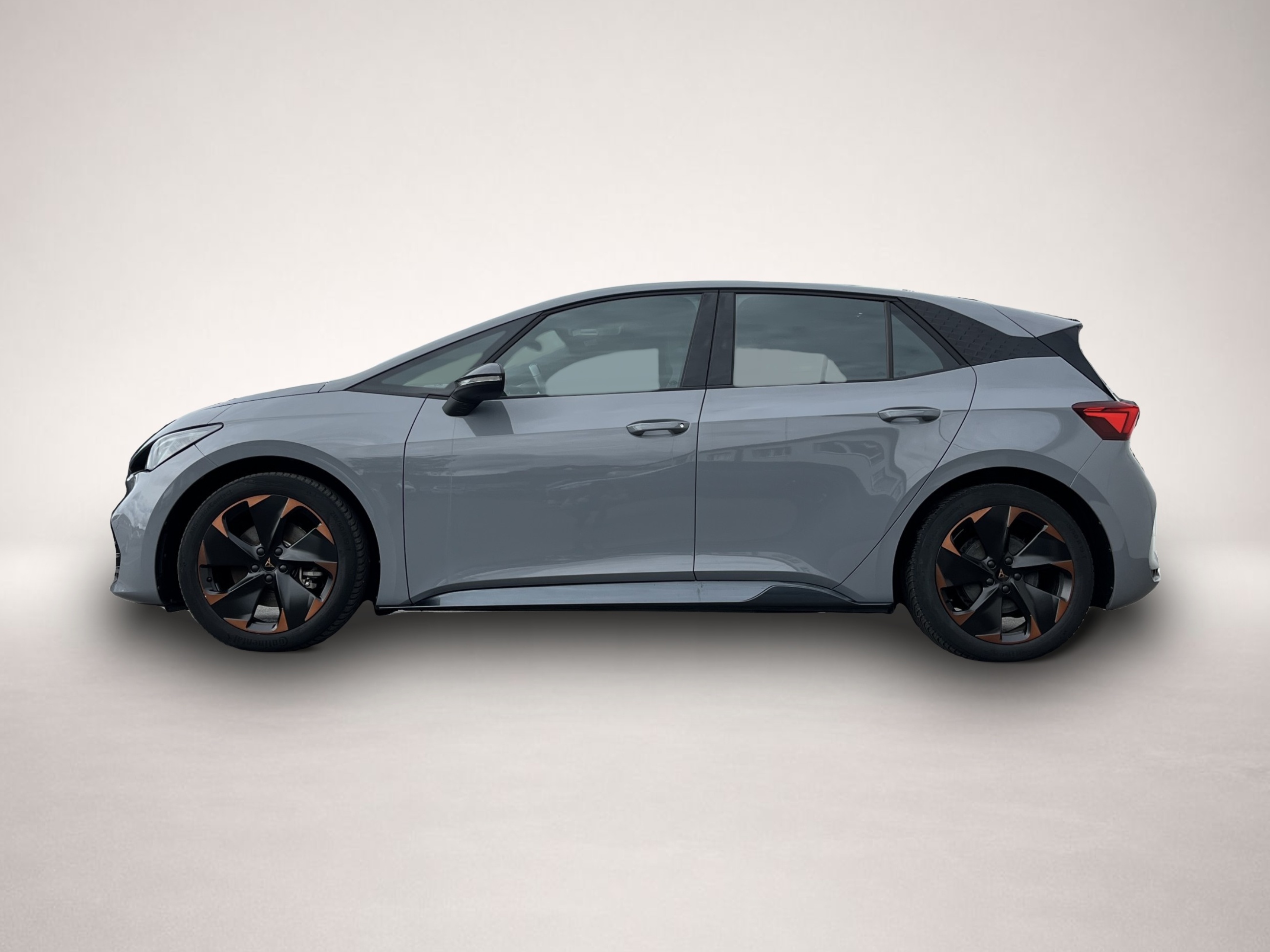 Fotografie 1 des Cupra Born 141¤ m.20% Anz. 62kWh Navi PANO RFK DAB LR-