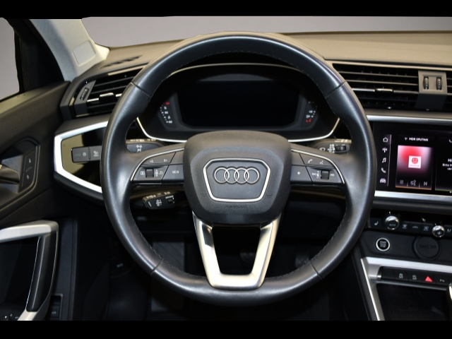 Bild 5 Audi Q3 35 TFSI S-tronic advanced LED/AHK