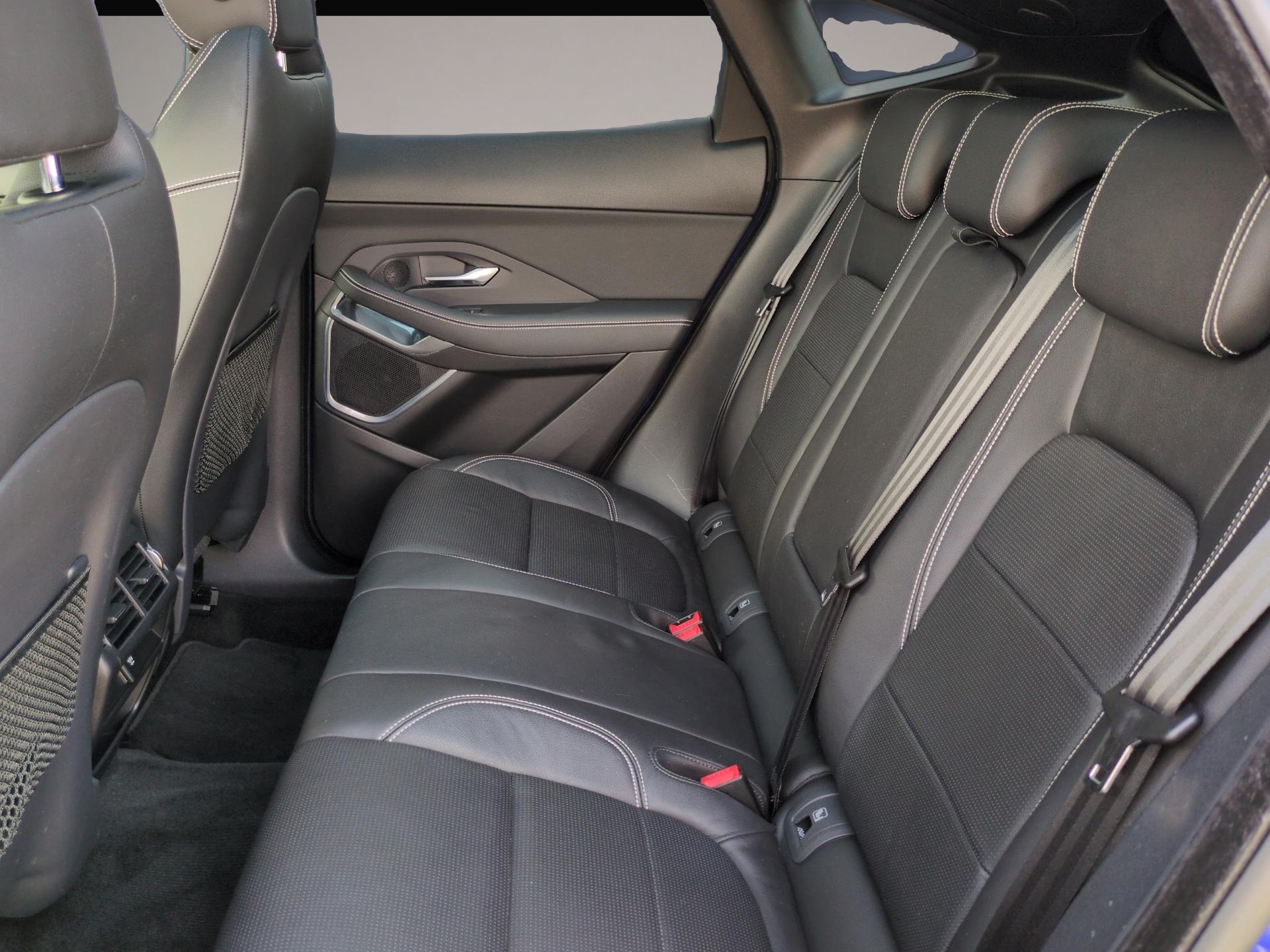 Bild 7 Jaguar E-Pace D180 R-Dynamic S AWD Panorama/Winter Kame